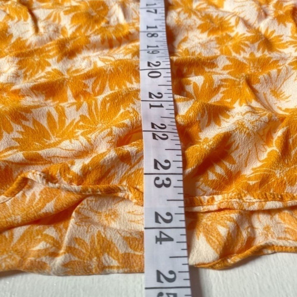 Terra & Sky Women's‎ Plus Size Orange Floral Puff Sleeve Peasant Top - Picture 10 of 10